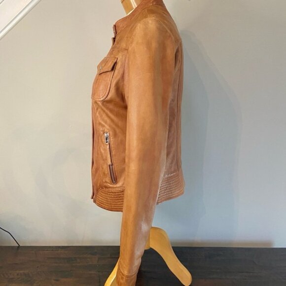 Elie Tahari Women’s Leather Bomber Jacket Size Medium - Picture 2 of 12